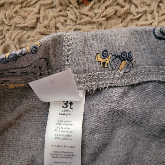 2 for $15** Carters toddler outfit - Picture 2 of 3